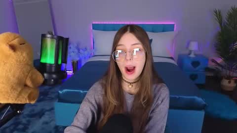 Lili Bakery online show from October 5, 1:37 am