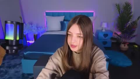 Lili Bakery online show from October 6, 1:36 am