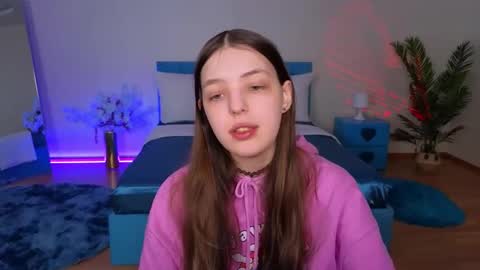 Lili Bakery online show from March 30, 3:40 am