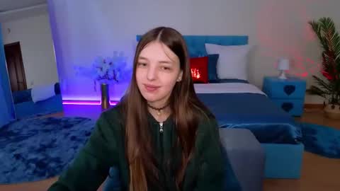 Lili Bakery online show from April 11, 7:45 am