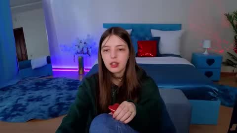 Lili Bakery online show from April 14, 5:46 am