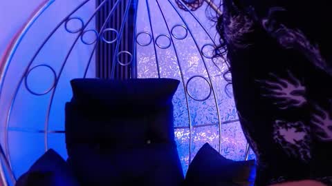  Lili  online show from December 22, 3:58 am