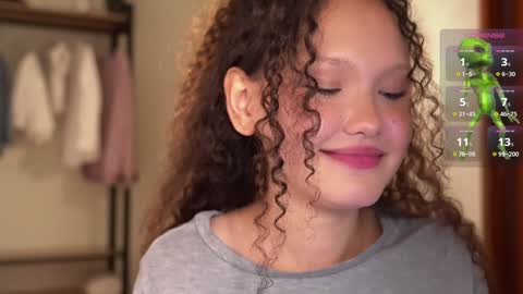 Snapshot of lilicapie chatting on September 17, 3:52 am Lilica  online show from September 17, 3:52 am