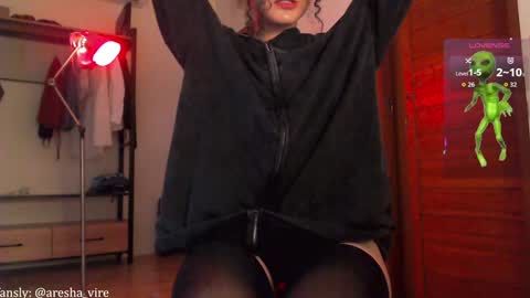 Snapshot of lilicapie chatting on October 2, 3:24 am Lilica  online show from October 2, 3:24 am