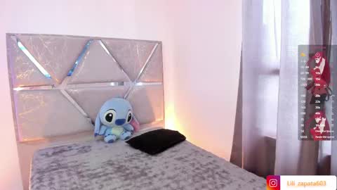 Snapshot of lilicopper__ chatting on May 23, 9:19 pm online show from May 23, 9:19 pm