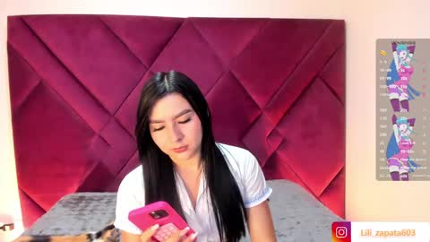 Snapshot of lilicopper__ chatting on June 3, 5:21 am online show from June 3, 5:21 am