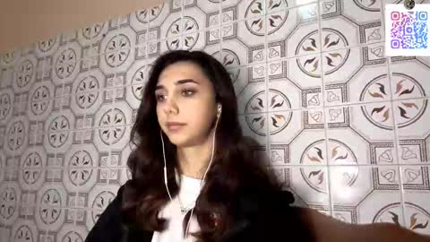 Snapshot of lilihalvorsen chatting on November 9, 10:08 pm Lina online show from November 9, 10:08 pm