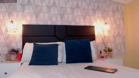 LilyJensen online show from September 12, 7:47 pm