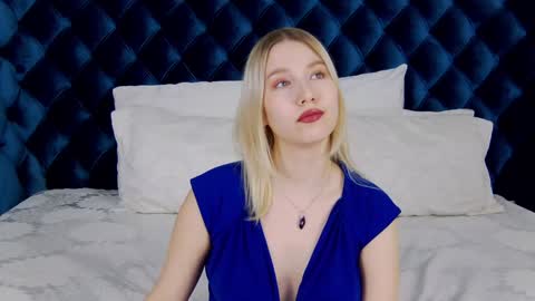 LiliLinn online show from January 18, 8:10 am