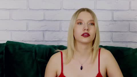 LiliLinn online show from January 20, 10:29 am