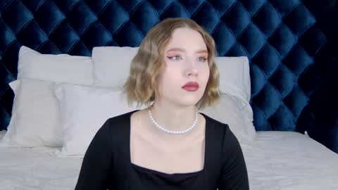 LiliLinn online show from January 31, 4:47 am