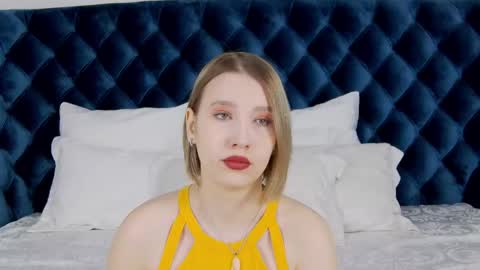 LiliLinn online show from February 21, 4:40 am