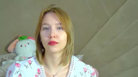 LiliLinn online show from September 17, 4:14 am