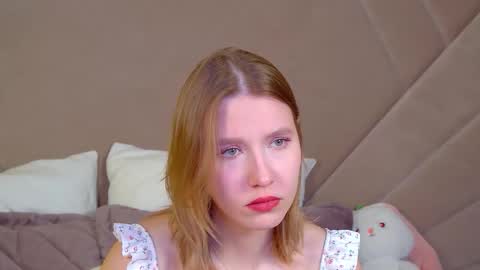 LiliLinn online show from January 16, 5:11 am