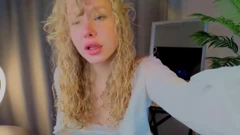 lililok101 online show from October 27, 2:26 am