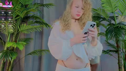 lililok101 online show from November 18, 2:50 am