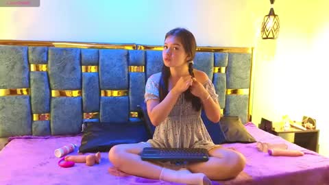 lilimini online show from January 27, 7:13 pm