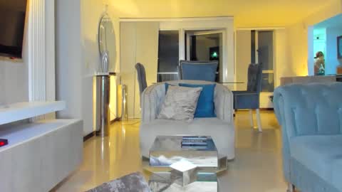 Snapshot of lilipinkette chatting on March 6, 4:42 am Lili online show from March 6, 4:42 am