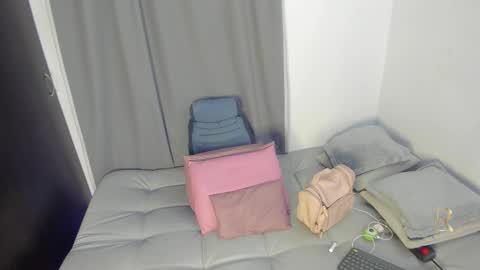 lilirouse online show from September 13, 9:09 am