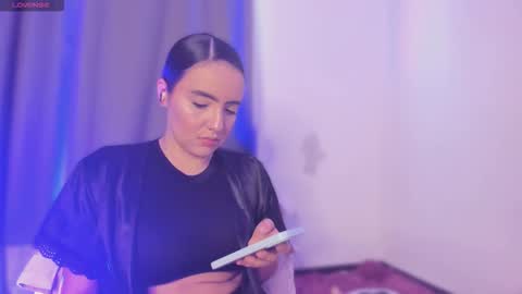 lilirouse online show from March 20, 4:01 pm