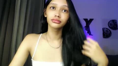 Chloe online show from May 22, 9:04 am