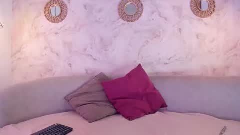 Snapshot of lilith_blaze_ chatting on February 1, 12:48 pm Lilith online show from February 1, 12:48 pm