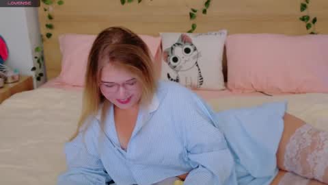 Lilith Bonheur online show from November 23, 5:57 pm