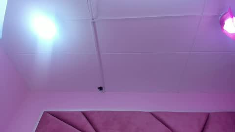 lilith cooper20 online show from December 2, 1:14 am