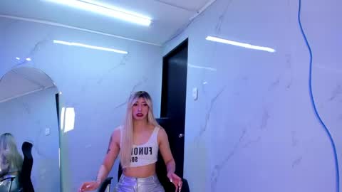 lilith cooper20 online show from September 9, 10:20 pm