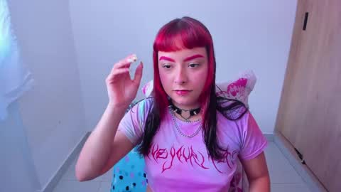 Snapshot of lilith_harmony chatting on April 23, 6:21 pm goddess of hell20 online show from April 23, 6:21 pm