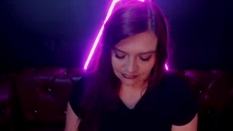 Snapshot of lilith_levonee_ chatting on December 7, 9:39 am Lilith online show from December 7, 9:39 am