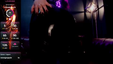 Snapshot of lilith_levonee_ chatting on December 24, 3:16 am Lilith online show from December 24, 3:16 am