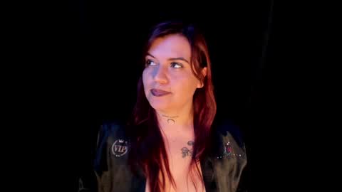 Snapshot of lilith_levonee_ chatting on January 8, 9:00 am Lilith online show from January 8, 9:00 am