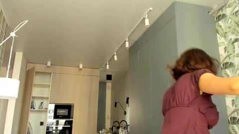 Snapshot of lilith_lutherlow chatting on November 6, 9:43 am lilith online show from November 6, 9:43 am