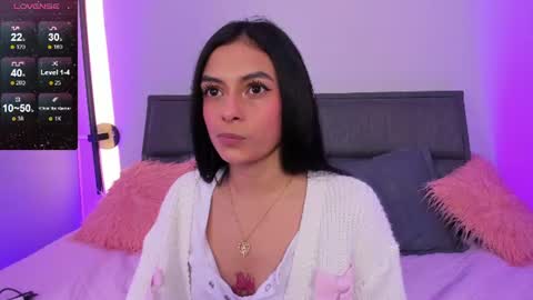 Snapshot of lilith_petit_ chatting on July 15, 1:05 pm Lili petit online show from July 15, 1:05 pm