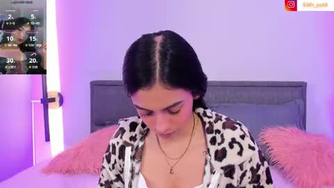 Snapshot of lilith_petit_ chatting on July 22, 1:14 pm Lili petit online show from July 22, 1:14 pm