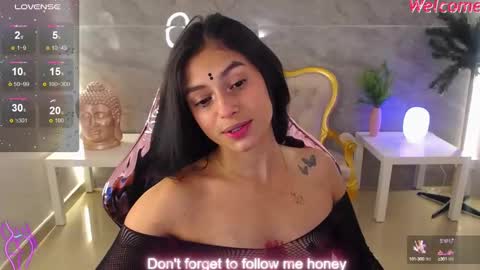 Snapshot of lilith_petit_sub chatting on February 23, 5:56 am Lilith  online show from February 23, 5:56 am