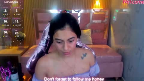 Snapshot of lilith_petit_sub chatting on March 2, 12:53 am Lilith  online show from March 2, 12:53 am