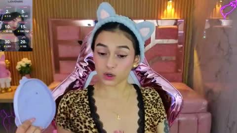 Snapshot of lilith_petit_sub chatting on October 15, 4:12 am Lilith  online show from October 15, 4:12 am