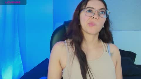 Snapshot of lilith_rose6 chatting on October 21, 3:24 pm Lilith online show from October 21, 3:24 pm