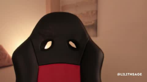 lilith_sage_ online show from December 19, 12:01 pm
