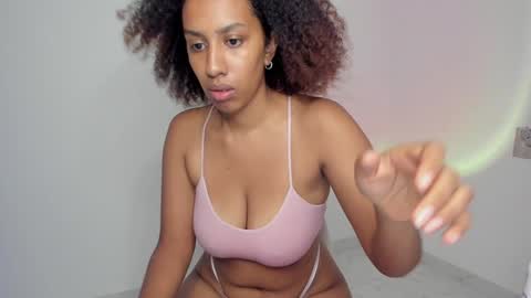 Alejandra  online show from January 11, 11:46 pm