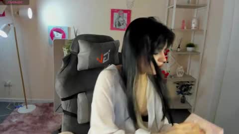 Snapshot of lilith_wholsh chatting on January 6, 9:24 am lilith_wholsh online show from January 6, 9:24 am