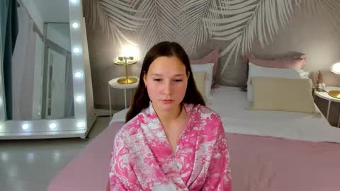 Snapshot of lilithgloww chatting on November 14, 4:06 pm lilithgloww online show from November 14, 4:06 pm