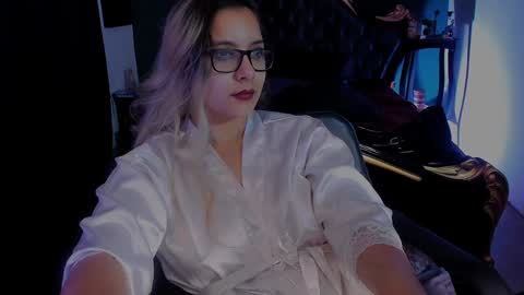 Snapshot of lilithmystic01 chatting on January 17, 11:17 am lilithmystic01 online show from January 17, 11:17 am