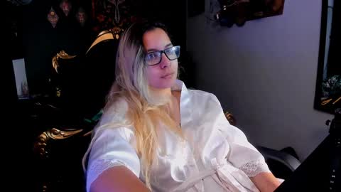 Snapshot of lilithmystic01 chatting on January 18, 11:11 am lilithmystic01 online show from January 18, 11:11 am