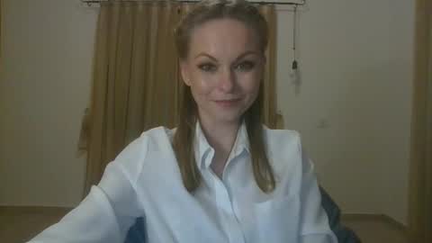 Snapshot of lilithnewdawn chatting on February 8, 9:29 pm lilithnewdawn online show from February 8, 9:29 pm