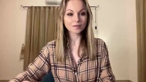 Snapshot of lilithnewdawn chatting on February 13, 6:15 pm lilithnewdawn online show from February 13, 6:15 pm