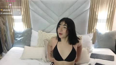 Snapshot of lilithnyx_x chatting on April 8, 11:27 pm lilithnyx_x online show from April 8, 11:27 pm