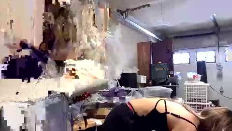 Snapshot of lilithohfish chatting on April 20, 6:31 pm Lilithohfish online show from April 20, 6:31 pm